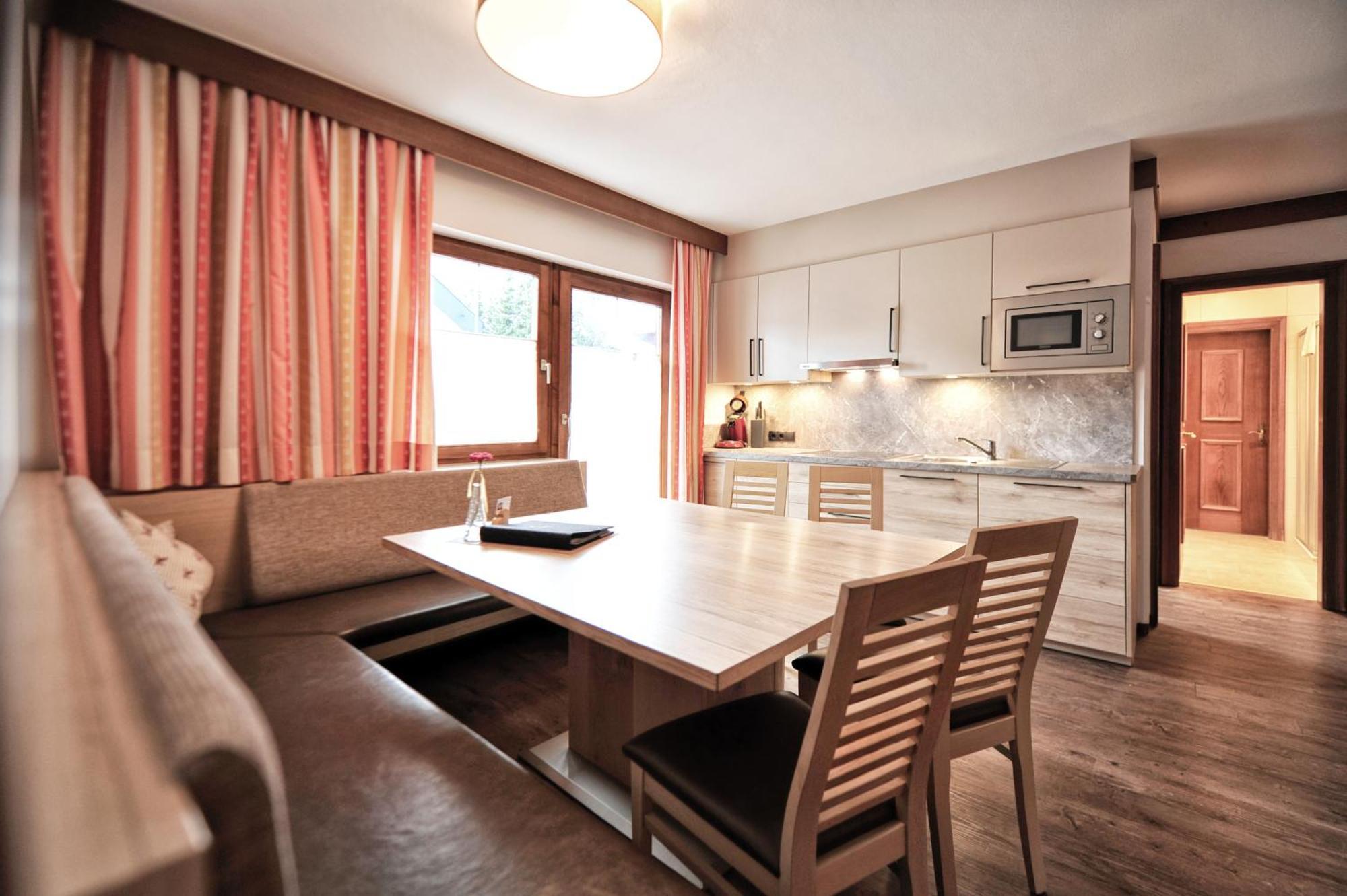 Haus Enzian Apartman Fiss Kültér fotó